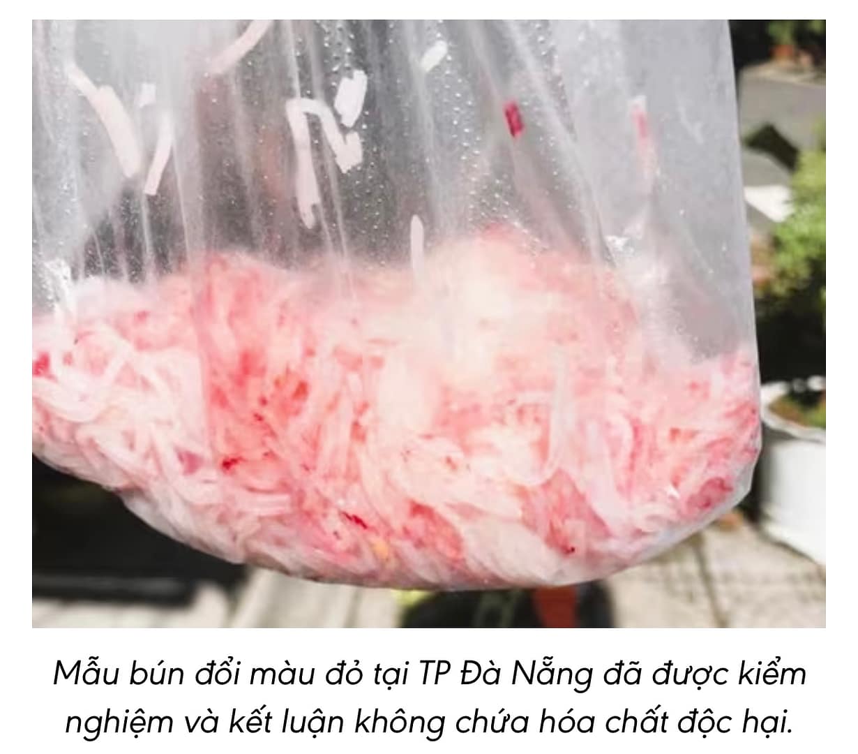 🍜 Vụ bún đổi màu đỏ: Kết quả kiểm nghiệm “không phát hiện chất độc”