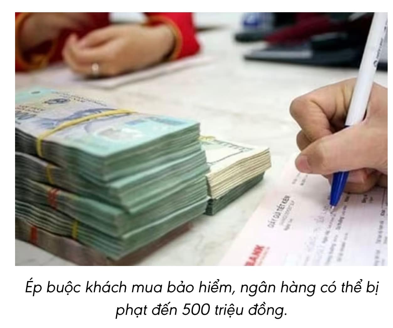 🏦 Phạt nặng ngân hàng “ép” khách mua bảo hiểm