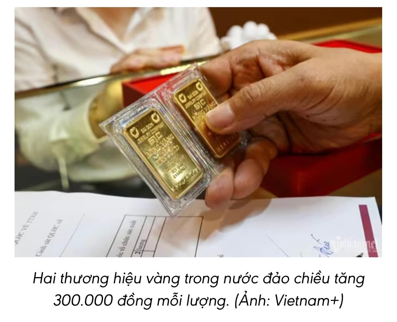 Hai thương hiệu vàng trong nước quay đầu tăng 300.000 đồng/lượng