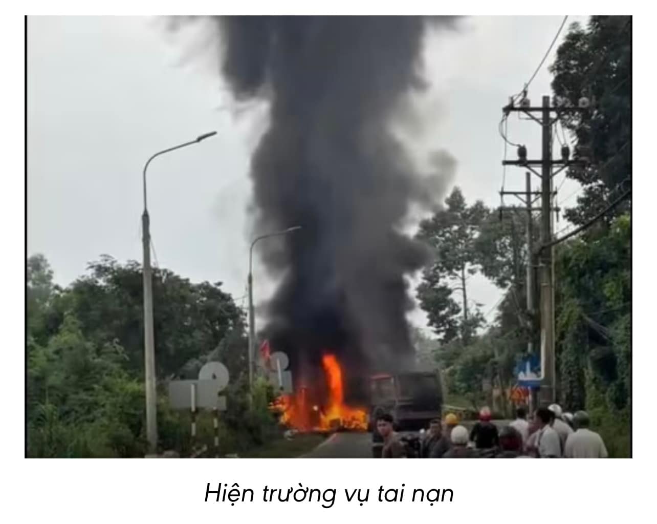 🛑 Vụ tai nạn tại Đồng Nai: Hai xe đầu kéo tông nhau, bốc cháy dữ dội