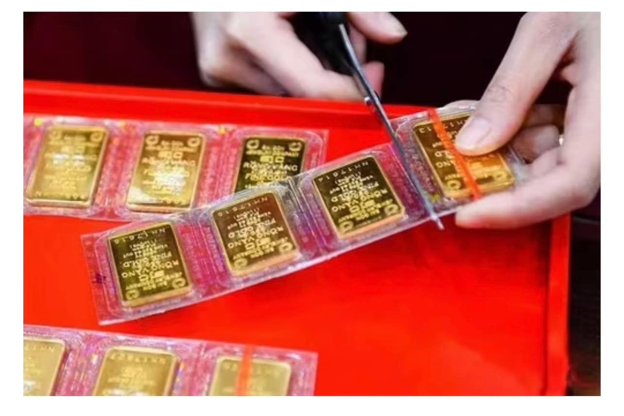 🪙 Vàng đảo chiều, chạm mốc 121 triệu đồng mỗi lượng