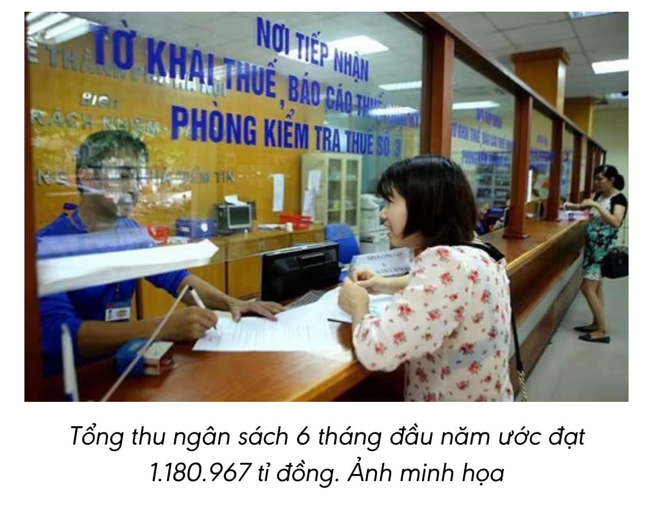 Thuế từ thương mại điện tử nửa đầu năm 2025: Gần 100.000 tỉ đồng, tăng mạnh 58%